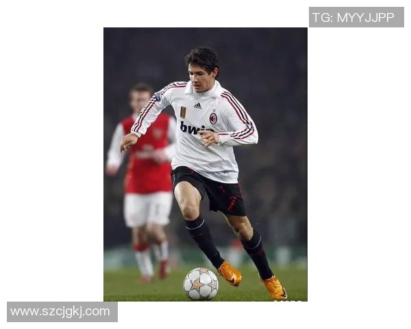 转场足球明星名单全解析揭示转会市场的风云变幻与球员动态